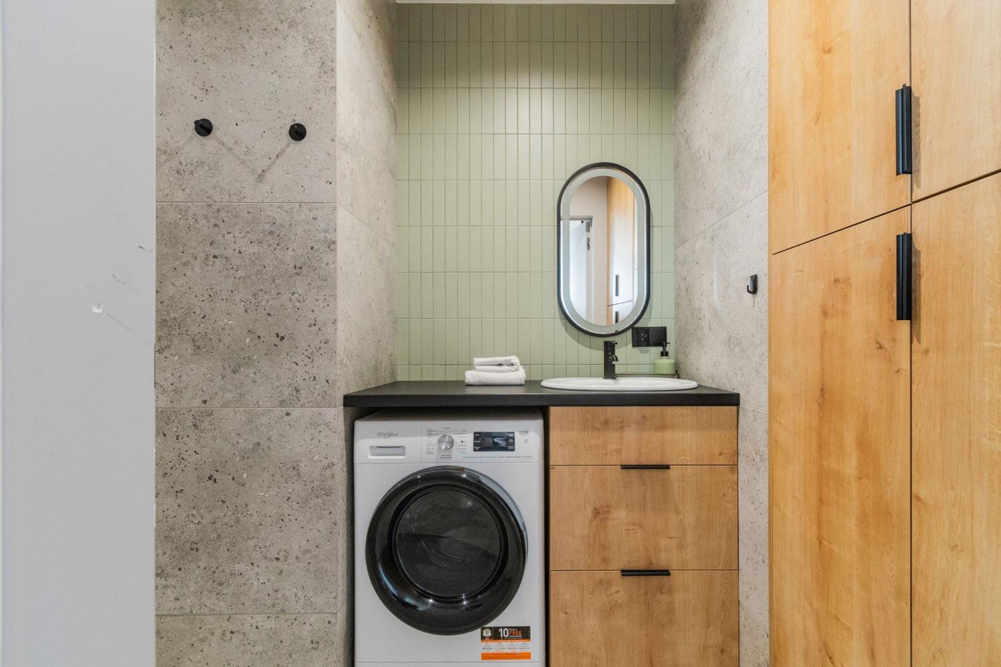 Grand Apartments - Doki Living & Foodhall Gdansk Dış mekan fotoğraf